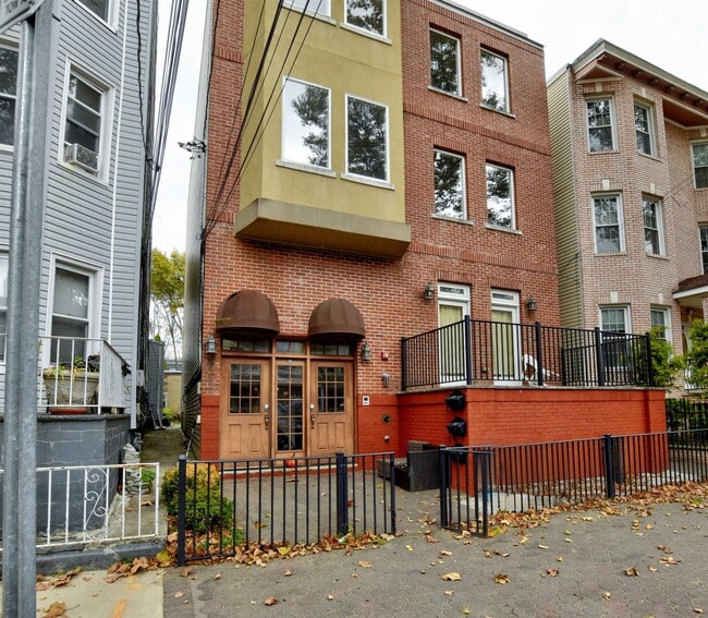 property at 38 Court House Pl