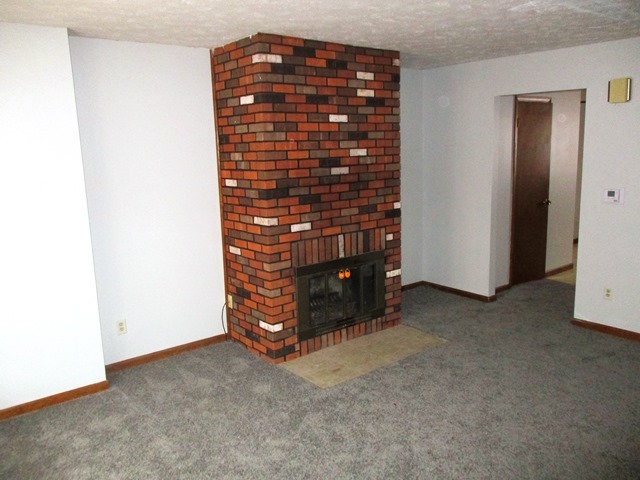 1709 Rockingham Dr, Unit A in Normal, IL - Foto de edificio - Building Photo