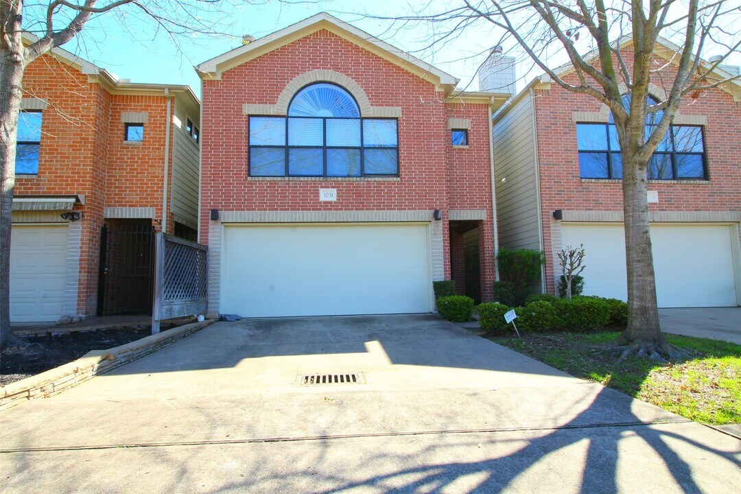 3031 Buttercup St in Houston, TX - Foto de edificio