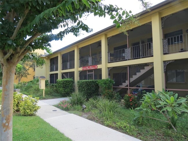 615 S Palm Ave in Sarasota, FL - Building Photo - Building Photo