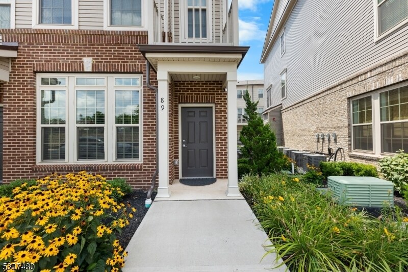 89 Robeson St in Somerville, NJ - Building Photo