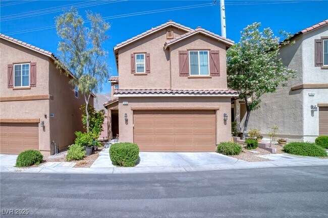 3939 N Zodiacal Light St in Las Vegas, NV - Building Photo - Building Photo