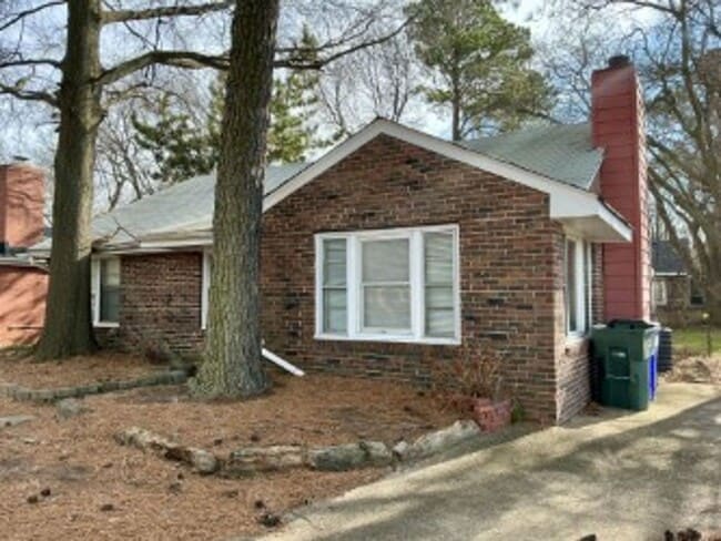 1729 W 49th St in Norfolk, VA - Building Photo - Building Photo