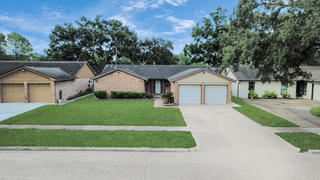 property at 8903 Tanager St