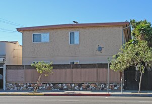 2885 S Robertson Blvd in Los Angeles, CA - Building Photo