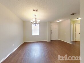 1415 Lochspring Dr in Rockwall, TX - Building Photo - Building Photo