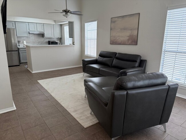 2932 Manhattan Blvd in Harvey, LA - Foto de edificio - Building Photo