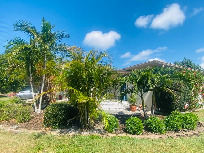 property at 1401 61st Ave N