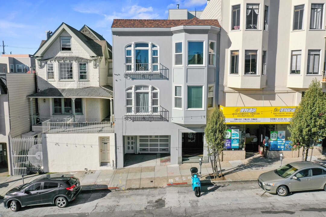 1414 Taraval St in San Francisco, CA - Building Photo