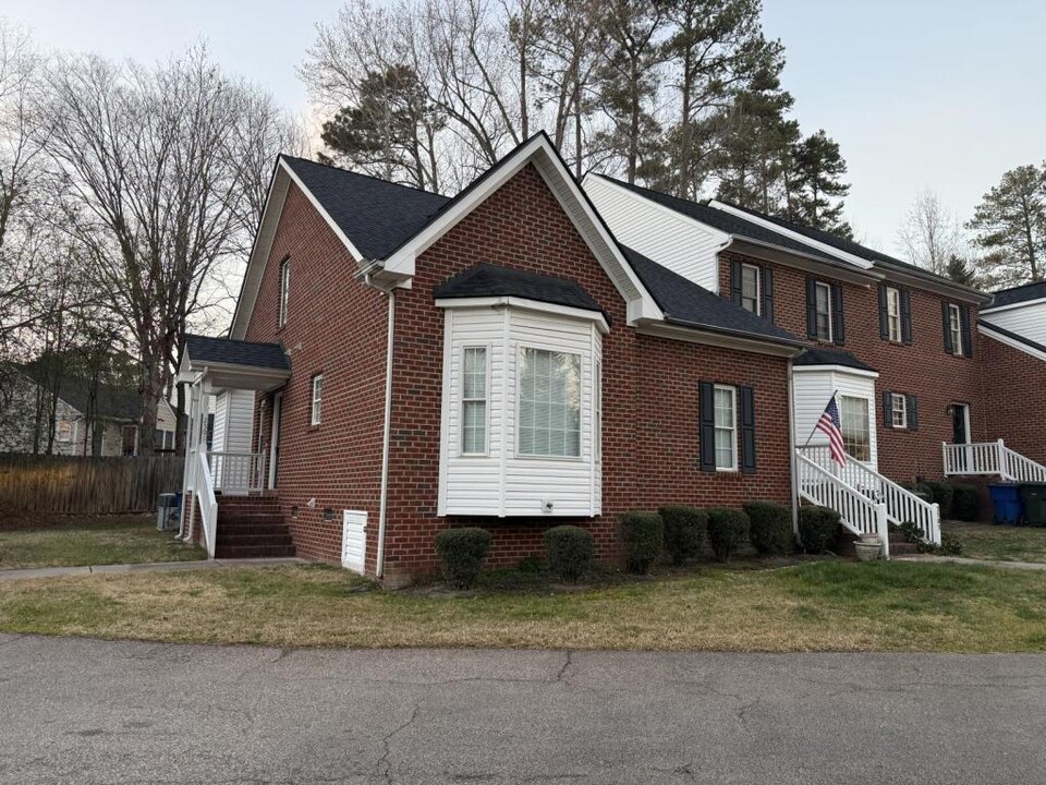 2501 Trout Stream Drive in Raleigh, NC - Building Photo