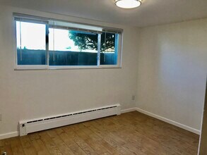 975 W 300 N, Unit 975 w 300 n in Salt Lake City, UT - Foto de edificio - Building Photo