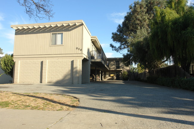 326 Central Ave in Salinas, CA - Building Photo - Building Photo