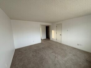 418 Kings Ct in Gillette, WY - Building Photo - Building Photo