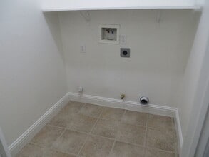 280 Gold Creek Dr in Valley Springs, CA - Building Photo - Building Photo