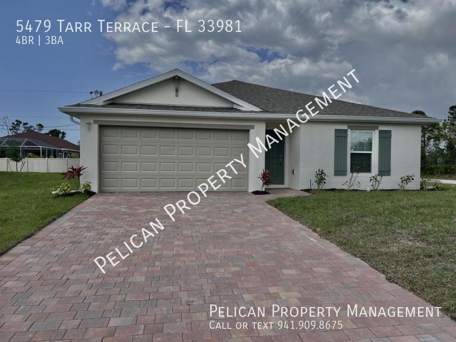 5479 Tarr Terrace in Port Charlotte, FL - Building Photo