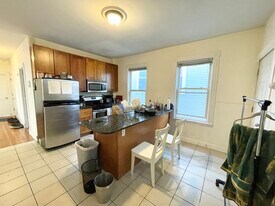 17 Sachem St, Unit 3 in Boston, MA - Building Photo