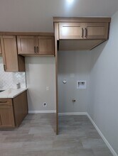 1926 Hardt St in Loma Linda, CA - Foto de edificio - Building Photo