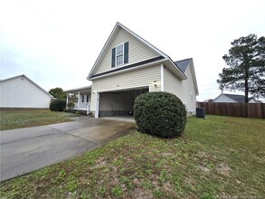 2741 Daniel Boone Ln in Hope Mills, NC - Building Photo - Building Photo