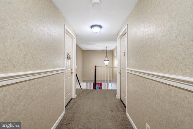 5806 Cove Landing Rd in Burke, VA - Building Photo - Building Photo