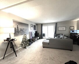 36 Silver Hill Ln, Unit 18 in Natick, MA - Building Photo - Building Photo