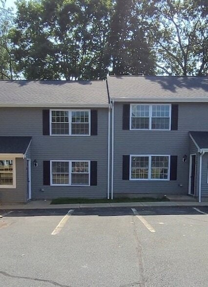 344 Neponset St in Canton, MA - Foto de edificio - Building Photo