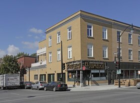 3871 E Sainte-Catherine E in Montréal, QC - Building Photo