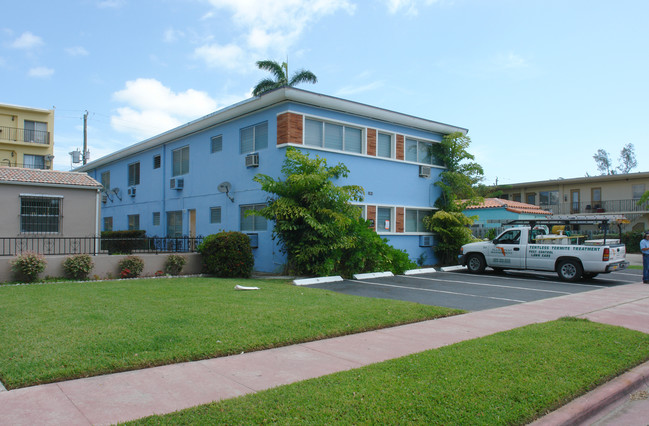 1955 Normandy Dr in Miami Beach, FL - Building Photo - Building Photo