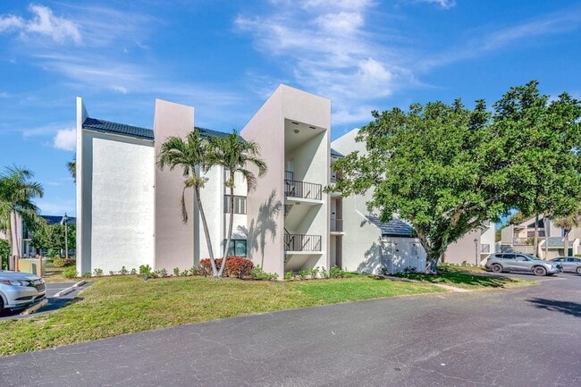 1605 S US Hwy 1, Unit V6-205 in Jupiter, FL - Building Photo - Building Photo