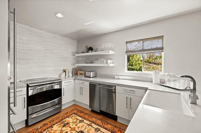 118 Coronada Cir in Santa Barbara, CA - Building Photo - Building Photo