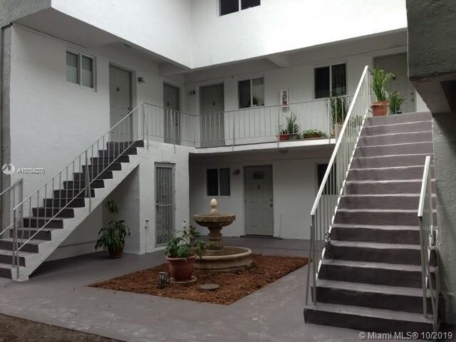 7626 NE 6th Ct-Unit -5 in Miami, FL - Foto de edificio