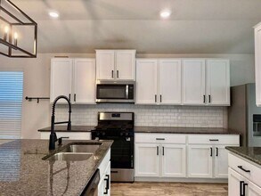 959 Brown Thrasher in San Antonio, TX - Building Photo - Building Photo