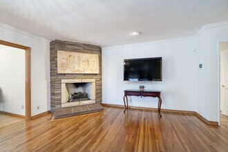 14024 Cantlay St in Van Nuys, CA - Building Photo - Building Photo