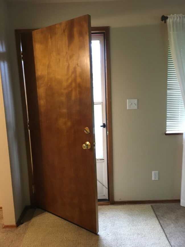 238 S 70th St in Tacoma, WA - Building Photo - Building Photo