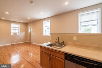 2100 St Albans St in Philadelphia, PA - Building Photo - Building Photo