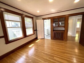 58 Edgecliff Rd, Unit 58 in Watertown, MA - Foto de edificio - Building Photo