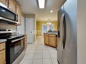 7025 Presidential Ln in Knoxville, TN - Foto de edificio - Building Photo