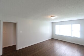 7344 Paris Ave in Birmingham, AL - Building Photo - Building Photo