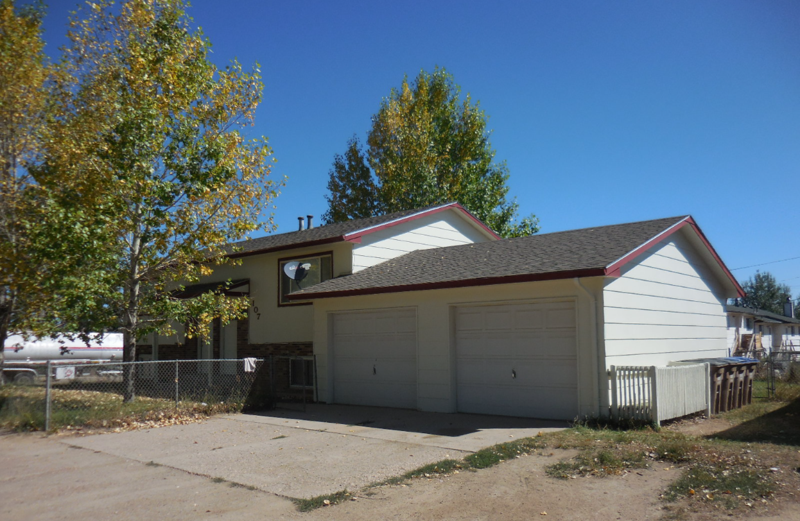 107 S Taylor St in Laramie, WY - Building Photo