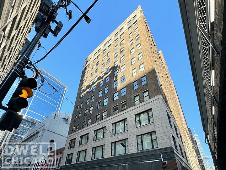 20 E Adams St, Unit 11 in Chicago, IL - Foto de edificio