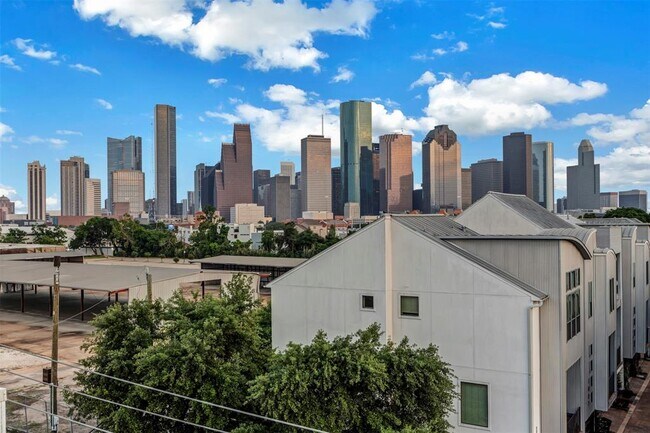 1818 Dart St in Houston, TX - Building Photo - Building Photo