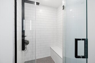 1501 N 31st St, Unit 215 in Philadelphia, PA - Foto de edificio - Building Photo
