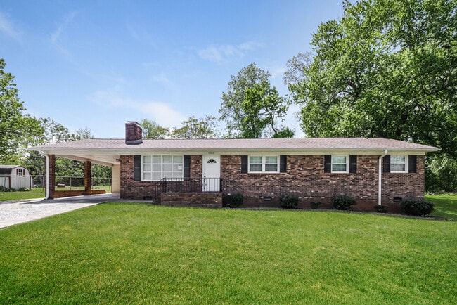 property at 5160 Largo Dr