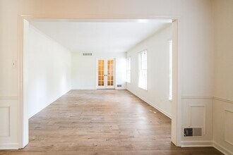 7670 McHenry Cir E in Germantown, TN - Building Photo - Building Photo