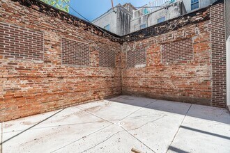 2147 Christian St, Unit #1 in Philadelphia, PA - Building Photo - Building Photo
