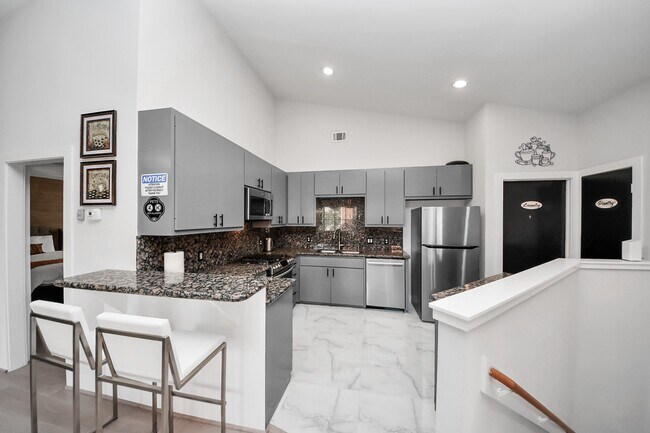 9715 Riddlewood Ln in Houston, TX - Building Photo - Building Photo