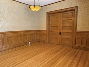 Hillview Off Campus Housing in Winooski, VT - Building Photo - Building Photo