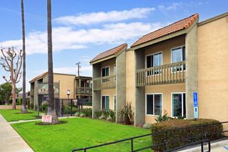 Trask Apartments in Westminster, CA - Building Photo - Building Photo