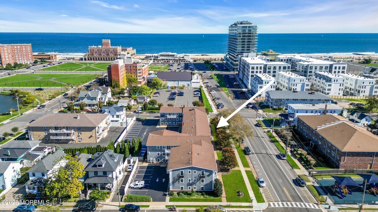 305 4th Ave in Asbury Park, NJ - Building Photo