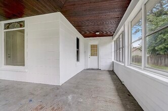 125 Oak St, Unit 1 in Elgin, IL - Building Photo - Building Photo