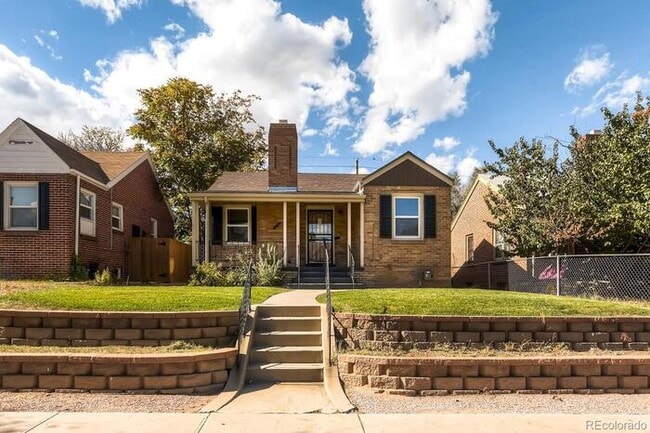 property at 3541 St Paul St